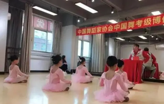 篮球训练计划表一周几次_2